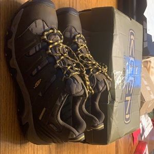 Mossy oak bottomland shoes Keen